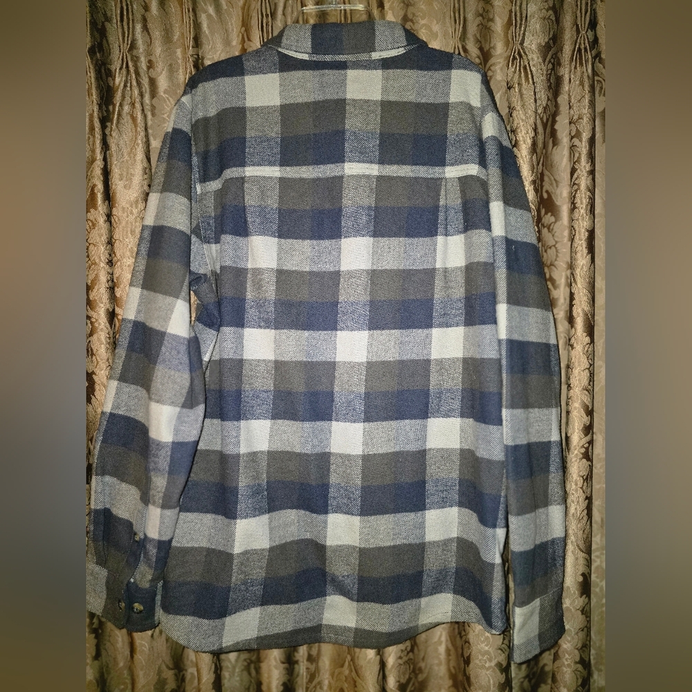 Colorado Mens Heavy Flannel Black, Grey, Blue Plaid Button Up Shirt Medium - Picture 5 of 5